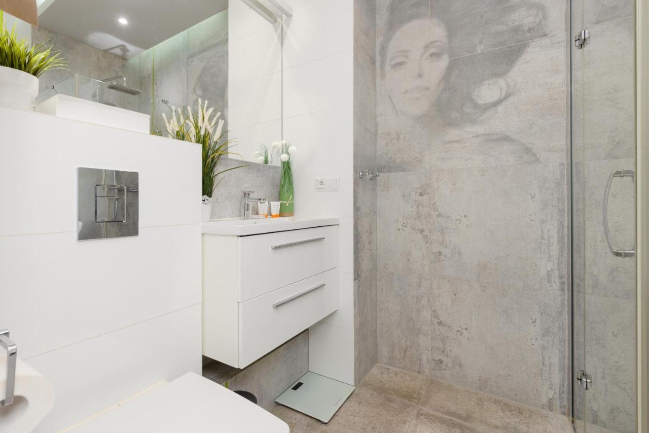 Warsaw Bemowo Modern Apartment Dywizjonu 303 By Noclegi Renters Bagian luar foto