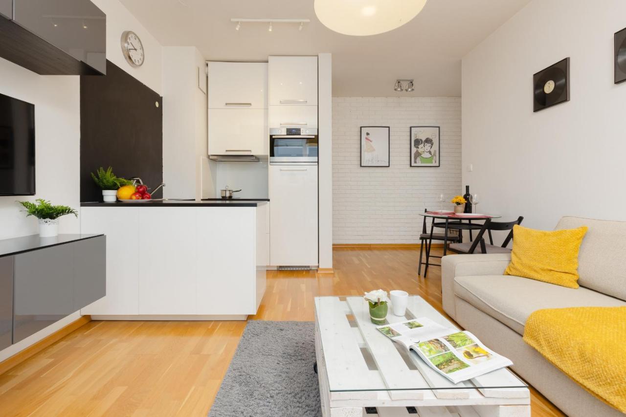 Warsaw Bemowo Modern Apartment Dywizjonu 303 By Noclegi Renters Bagian luar foto